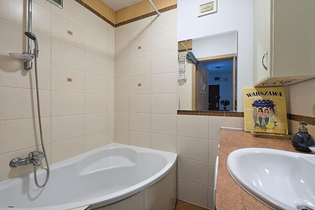 Apartament Urbannest- Sonaty 6c Warszawa